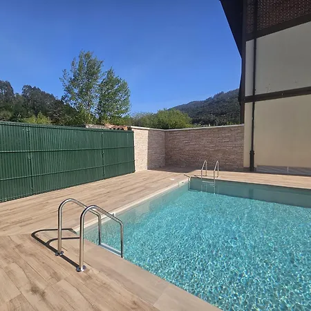 Duplex Monte Y Mar Con Gran Patio Y Piscina Appartement