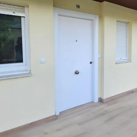 Duplex Monte Y Mar Con Gran Patio Y Piscina Appartement Limpias